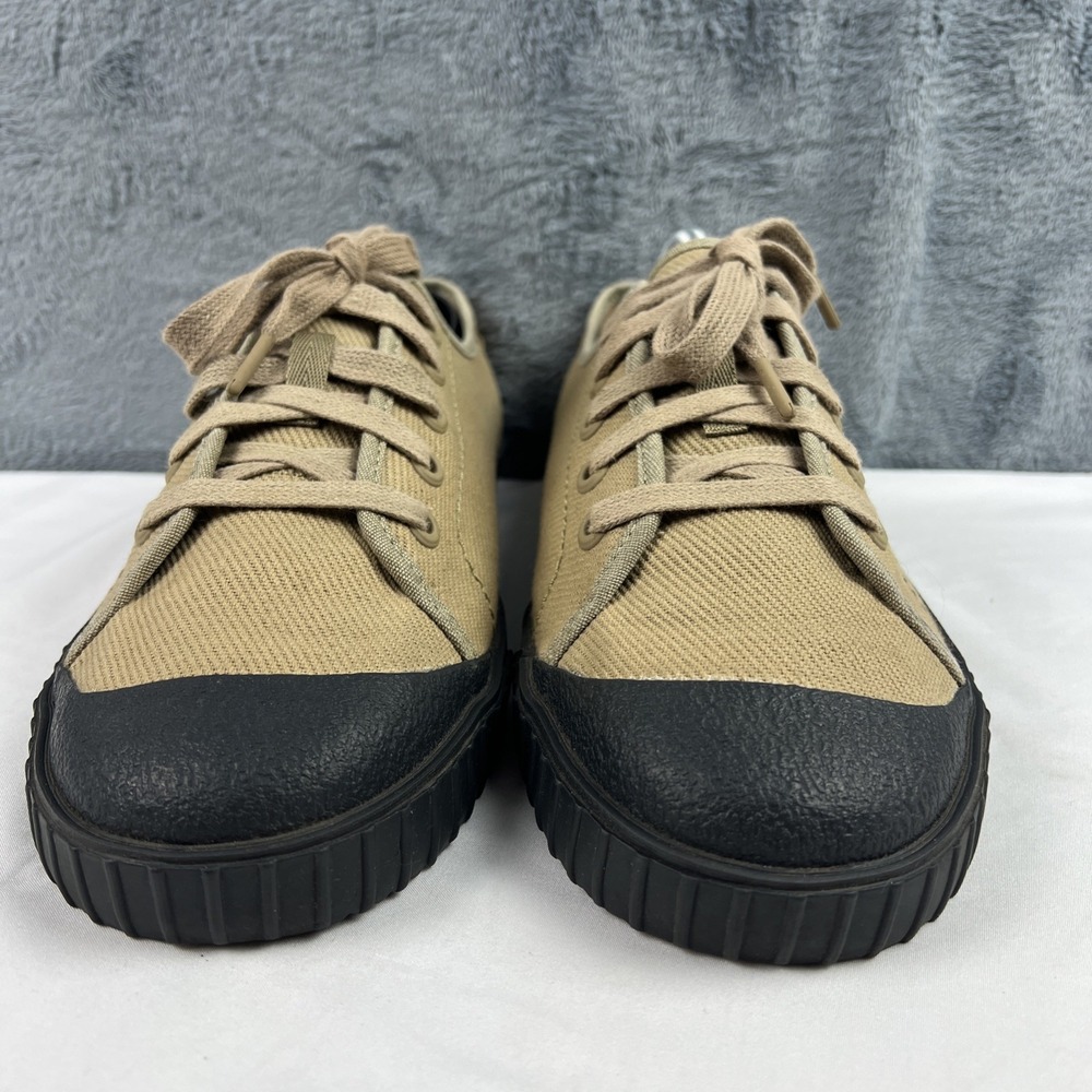 Clarks Beige and Black Casual Sneakers